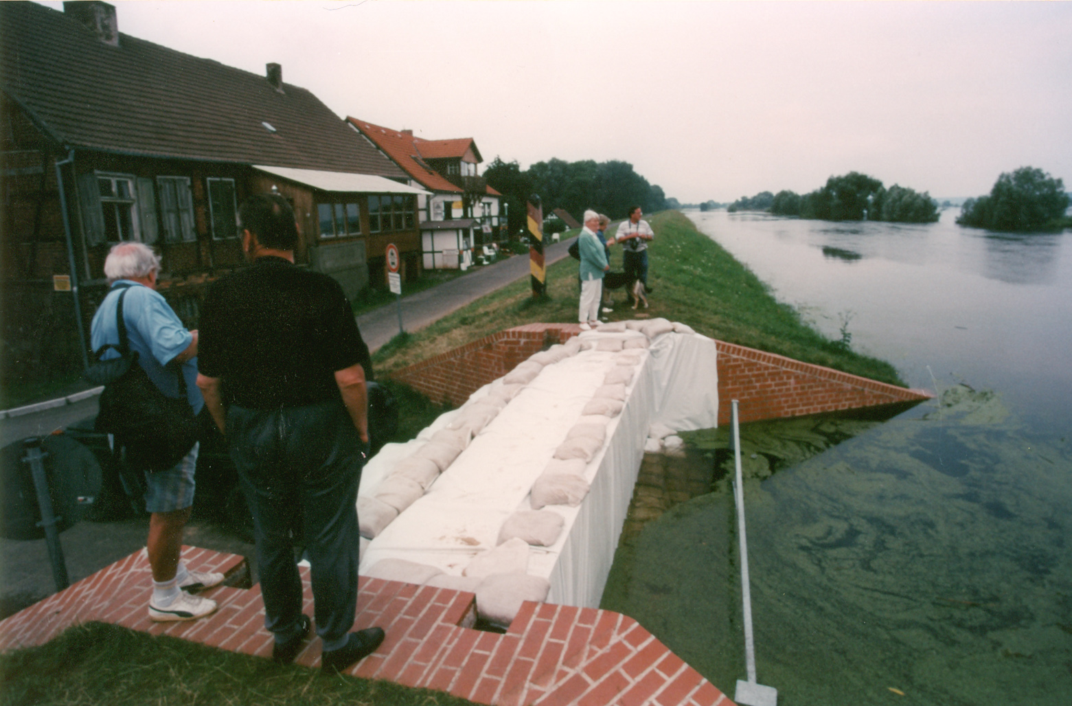 Datei:Oderhochwasser-1997-rr.jpg