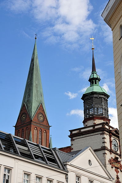 Datei:13-06-22-schwerin-50mm-by-RalfR-081.jpg