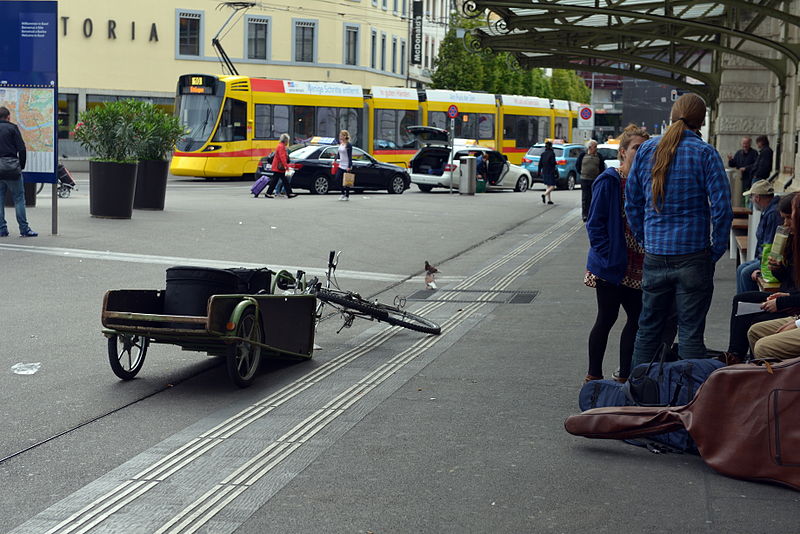 Datei:14-06-30-basel-fahrrad-by-RalfR-28.jpg